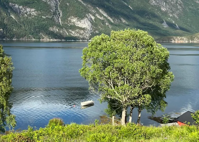 By The Fjord * Oksendalsora